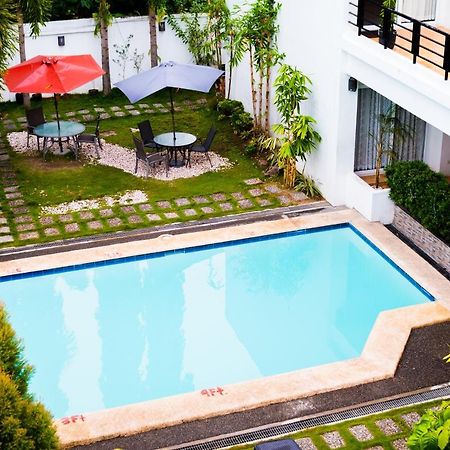 Be-Ing Suites Davao Bagian luar foto