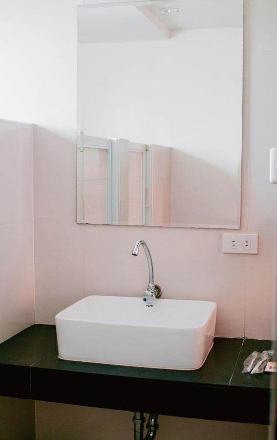 Be-Ing Suites Davao Bagian luar foto