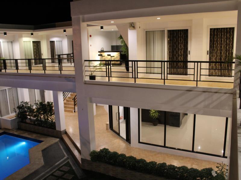 Be-Ing Suites Davao Bagian luar foto