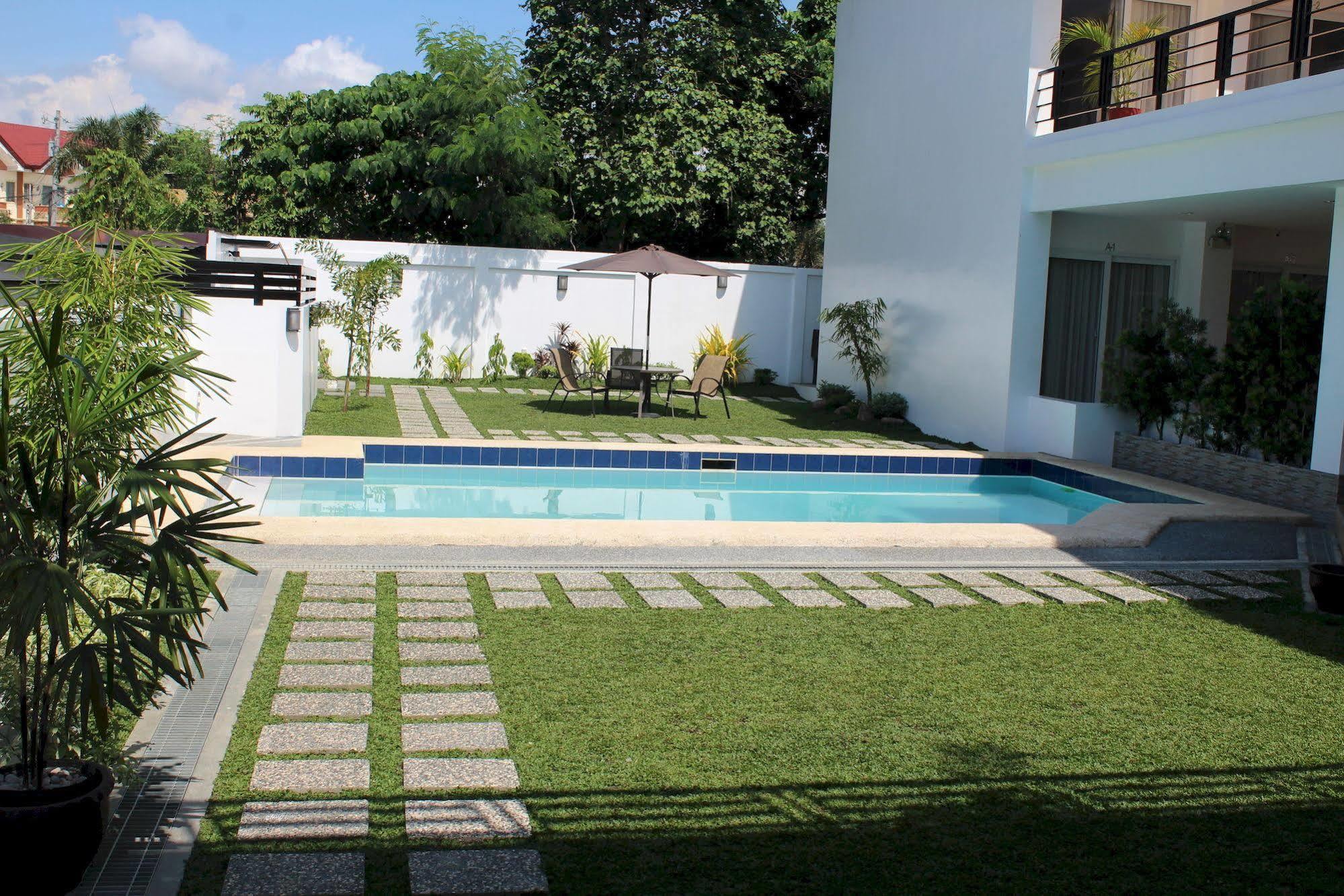 Be-Ing Suites Davao Bagian luar foto