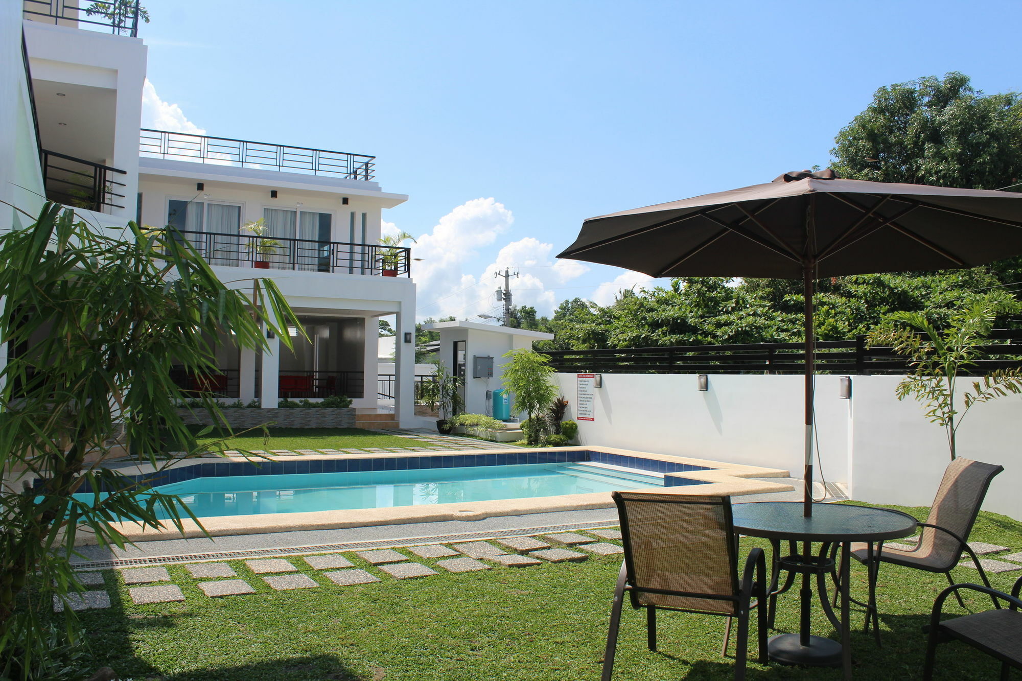 Be-Ing Suites Davao Bagian luar foto